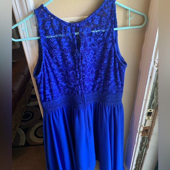 Lace Blue Dress - Picture 5 of 6